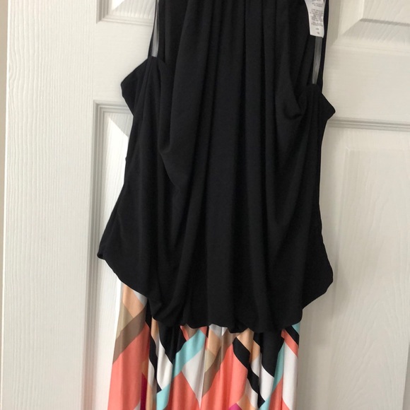 Jumpsuit - Picture 2 of 8